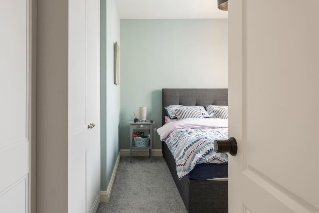 Dublin Jacuzzi Escape Appartement Buitenkant foto